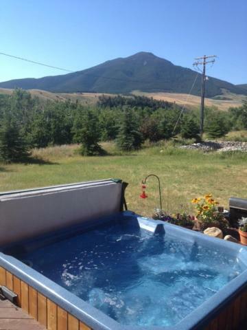 Inn On The Beartooth B&B เรดลอดจ์ ภายนอก รูปภาพ